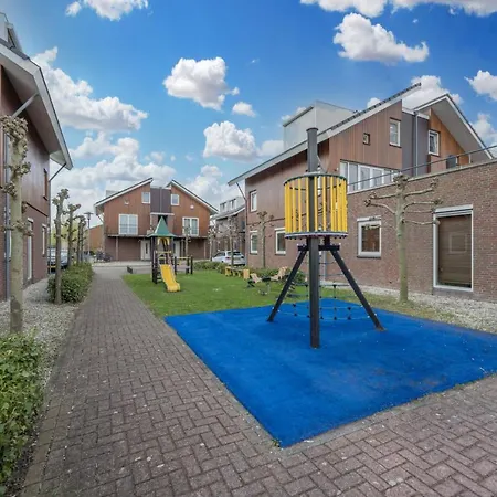 Meerzicht 24 - Luxury Family With Beautiful Side View Uitgeest